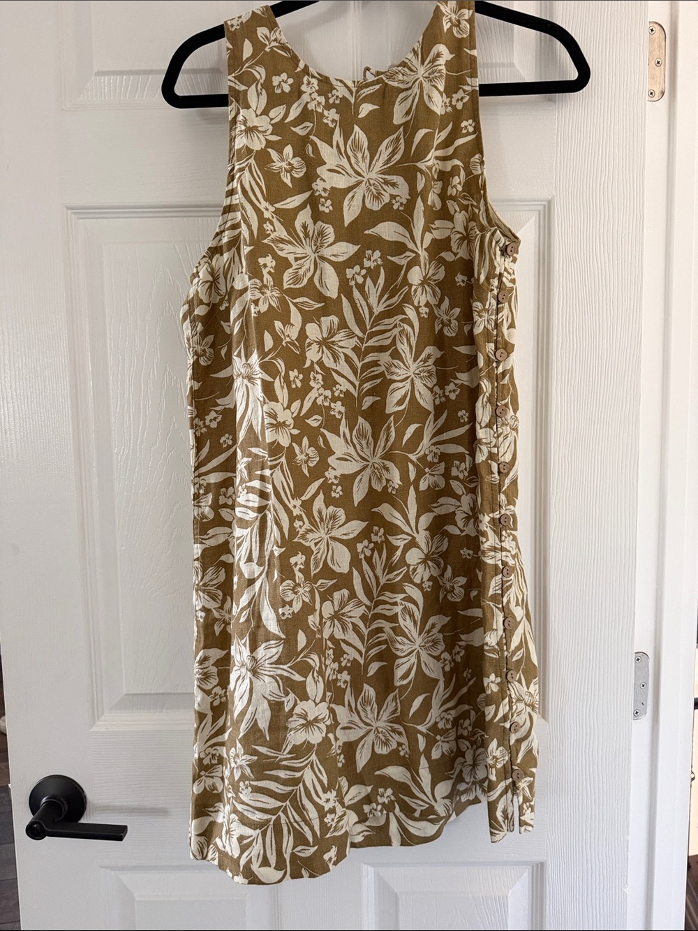 Faherty Cream & Brown Floral Sleeveless Tunic